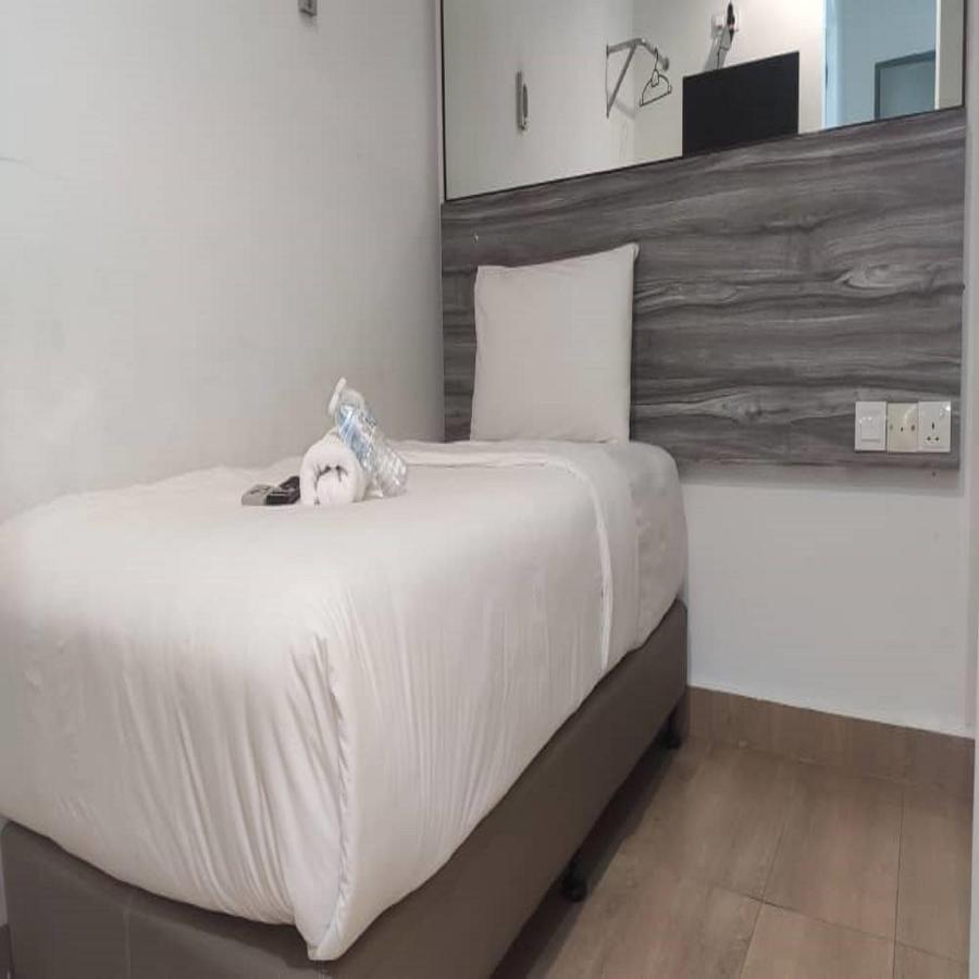 Tropical Hotel Kota Damansara Extérieur photo