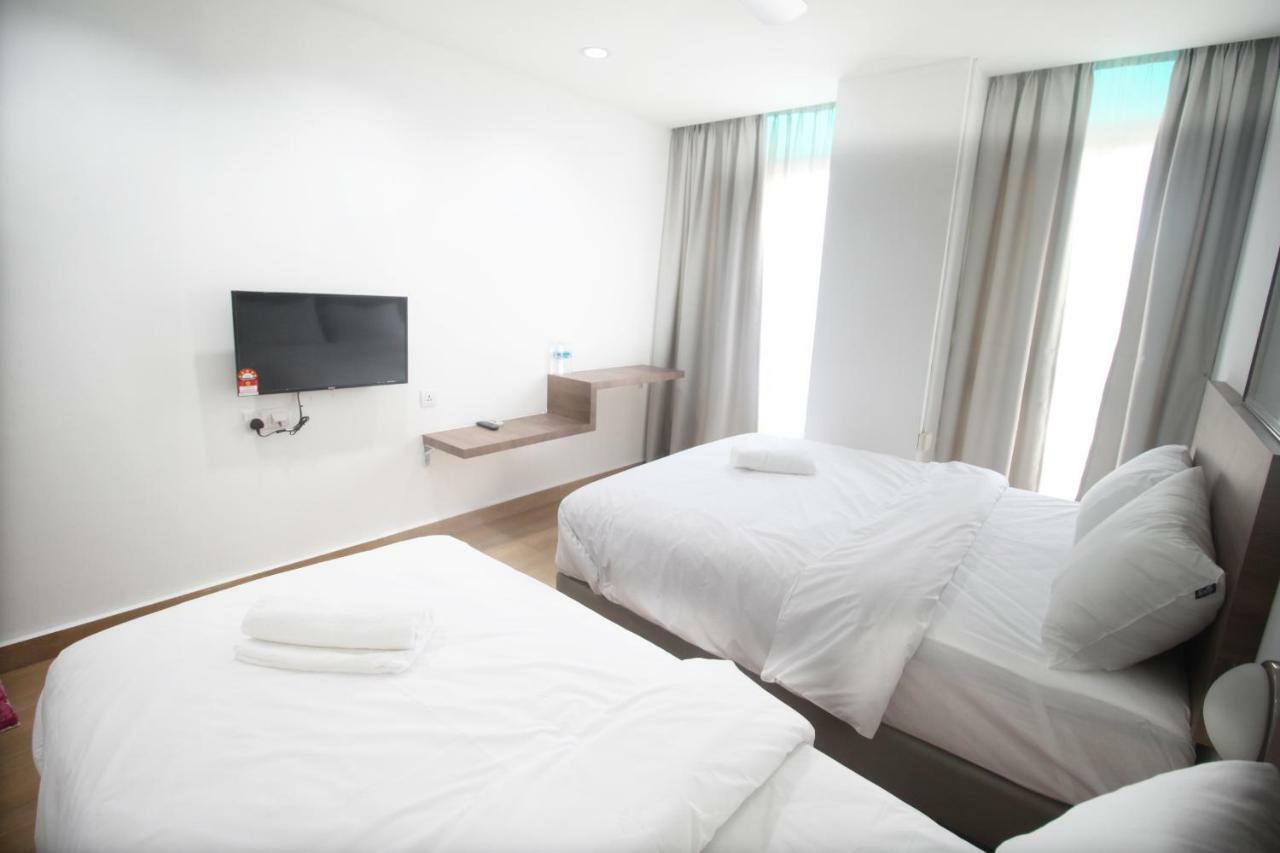 Tropical Hotel Kota Damansara Extérieur photo