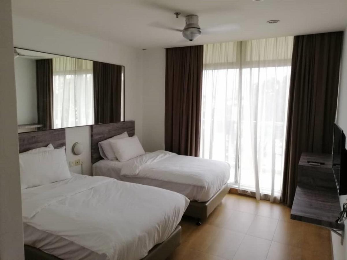 Tropical Hotel Kota Damansara Extérieur photo
